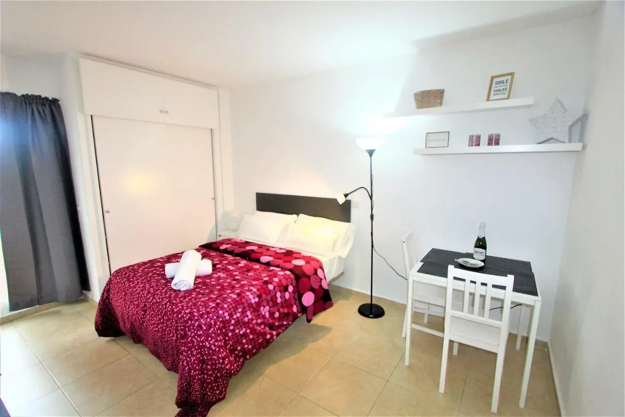 Apartamentos Júpiter Minerva - PISCINA ABIERTA - EXCELENTE CONEXIÓN WIFI Benalmádena